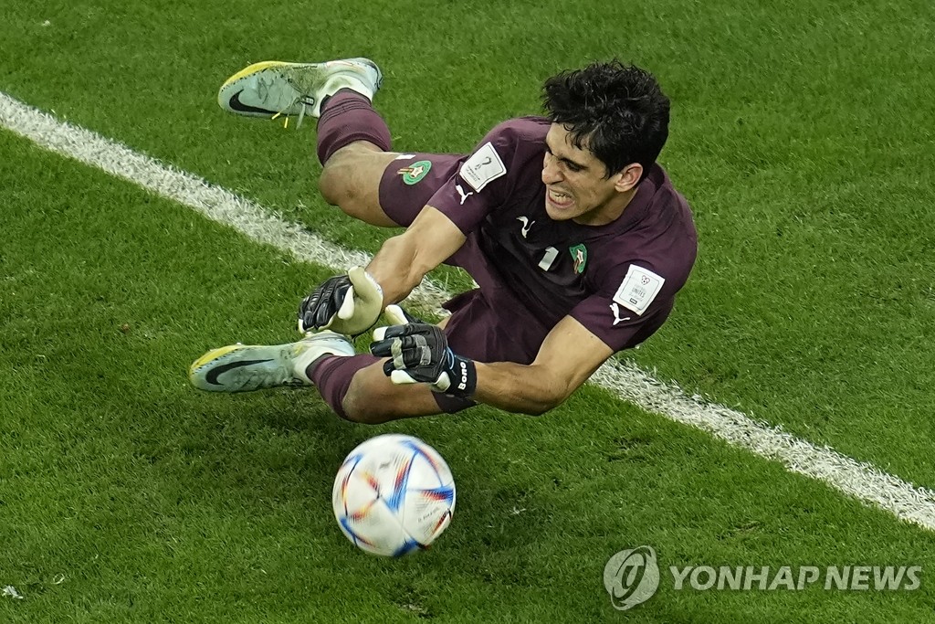 스페인과 승부차기서 '선방 쇼' 보여준 모로코 부누